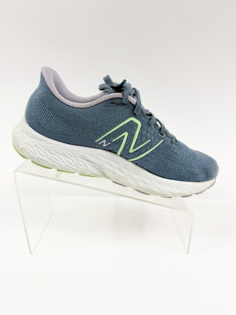 New Balance Fresh Foam X EVOZ Women's Gray Knit Running Shoes with Lime Accents - Picture 6 of 9